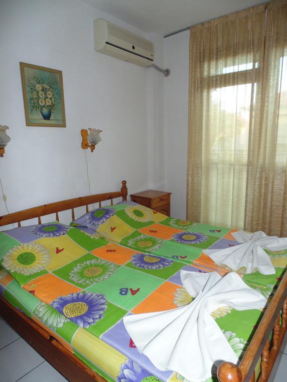 צ'רנומורץ Topalovi Guest House חדר תמונה